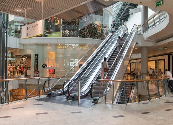 ניקיון קניונים ומרכזים מסחריים